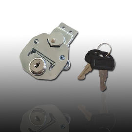 Medium surface latch of wooden case, Keylockable, with keeper plate, zinc plating finish