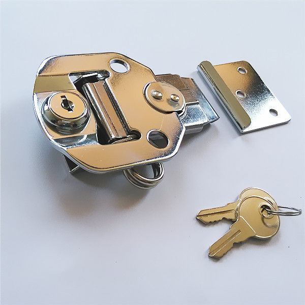 Large surface mount twist latch, keylockable.